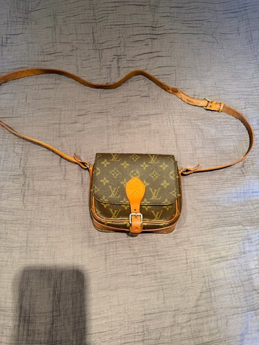 Louis vuitton cartouchière - louis, pm