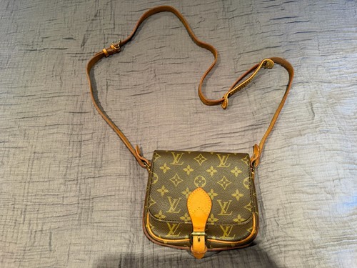 Louis vuitton cartouchière - vuitton, pm
